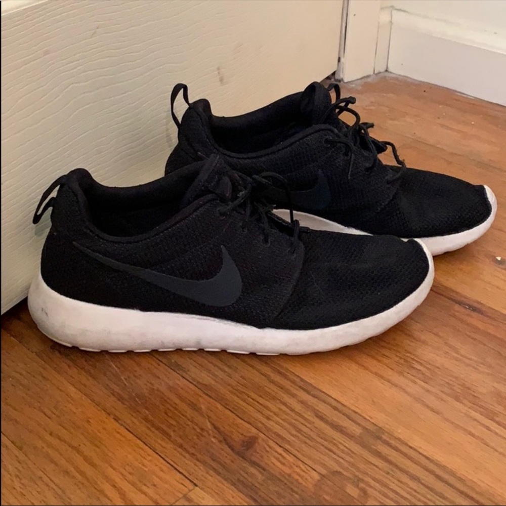 Nike Roshe Men’s 10.5